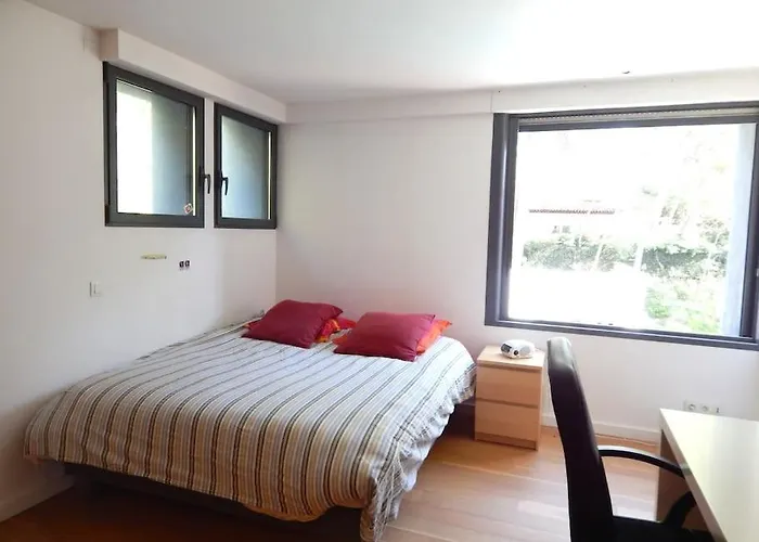 Contemporaine Proche De Montpellier *