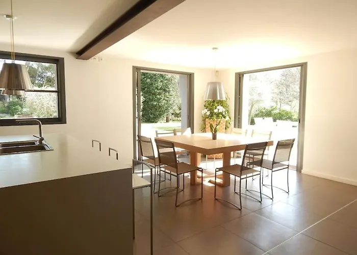 Contemporaine Proche De Montpellier Villa *